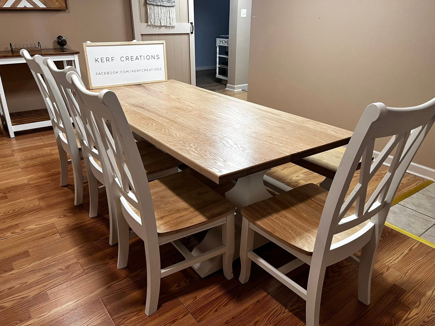 The Perfect Pedestal Table