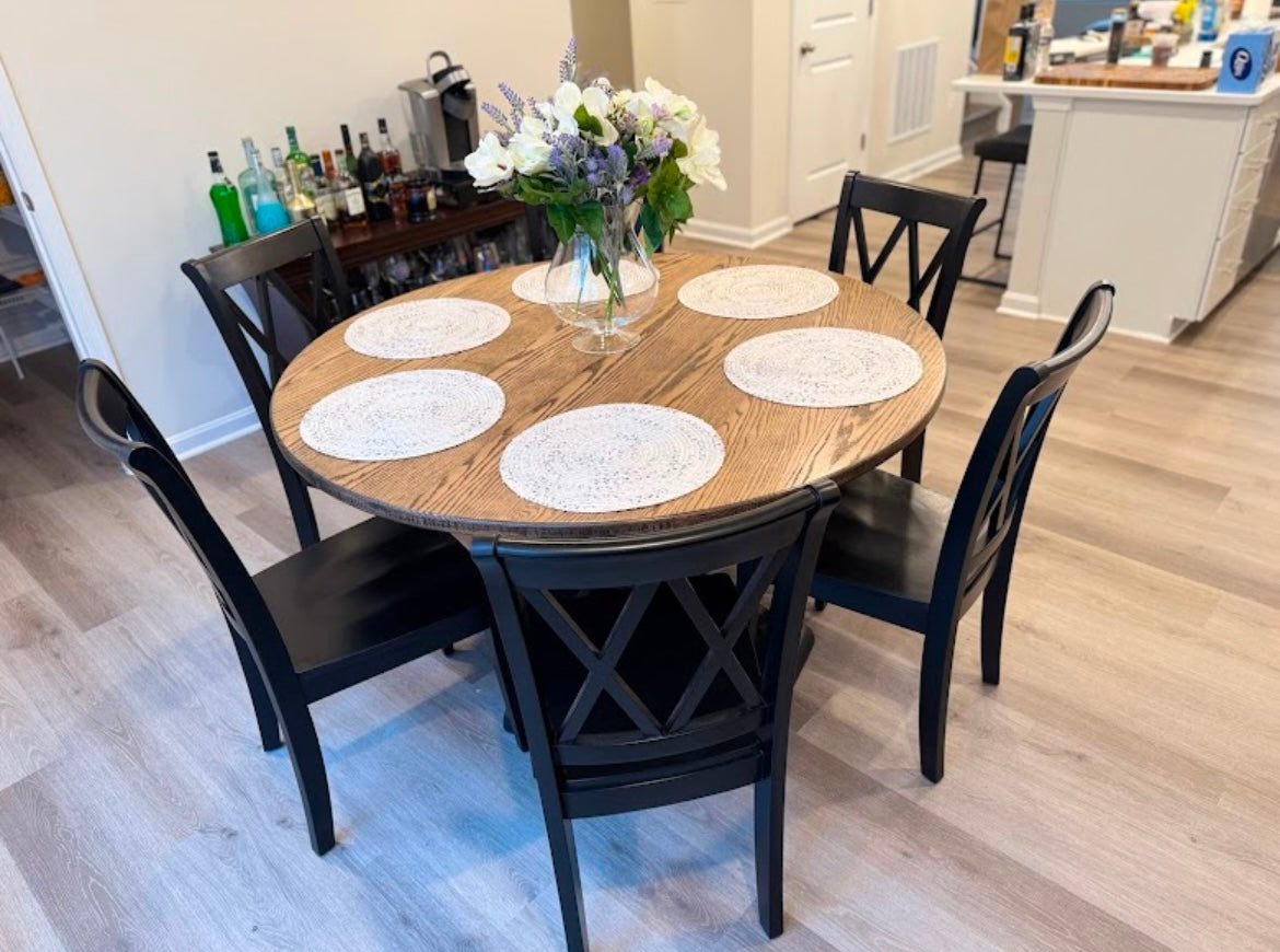 The Round Amanda Table