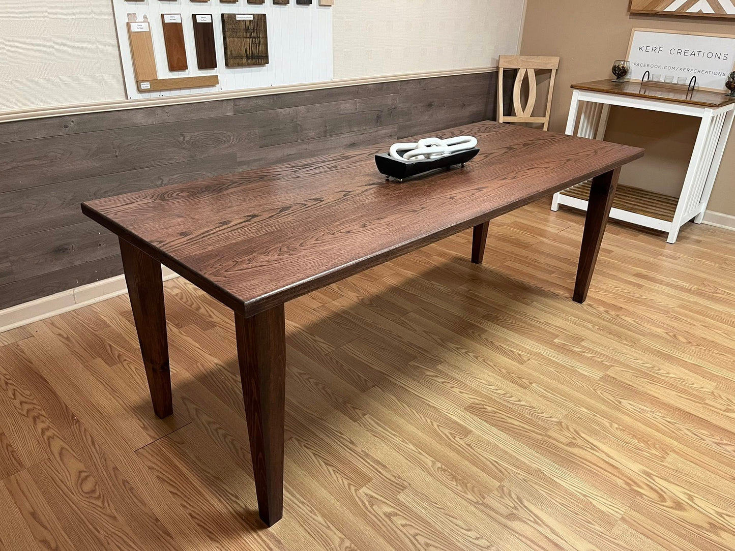The Dining Delight Table